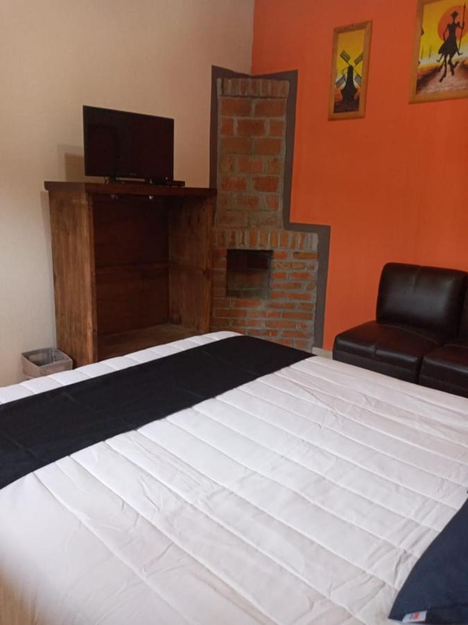 Casa Manning Y Salon La Troje Hotel Omitlan de Juarez Екстериор снимка