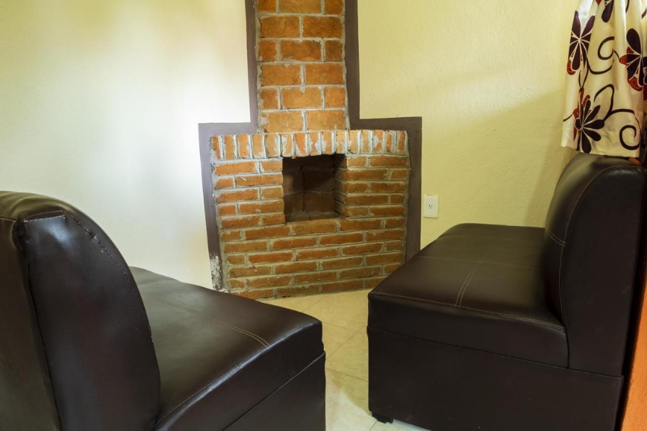 Casa Manning Y Salon La Troje Hotel Omitlan de Juarez Екстериор снимка